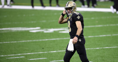 Saints' Drew Brees Reportedly Has Multiple Rib Fractures, Collapsed Lung
