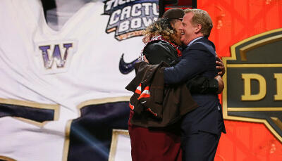 NFL Draft Hugs Are Back, Baby